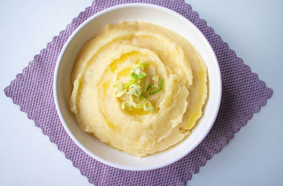 Aligot, romige aardappelpuree met kaas uit de Auvergne