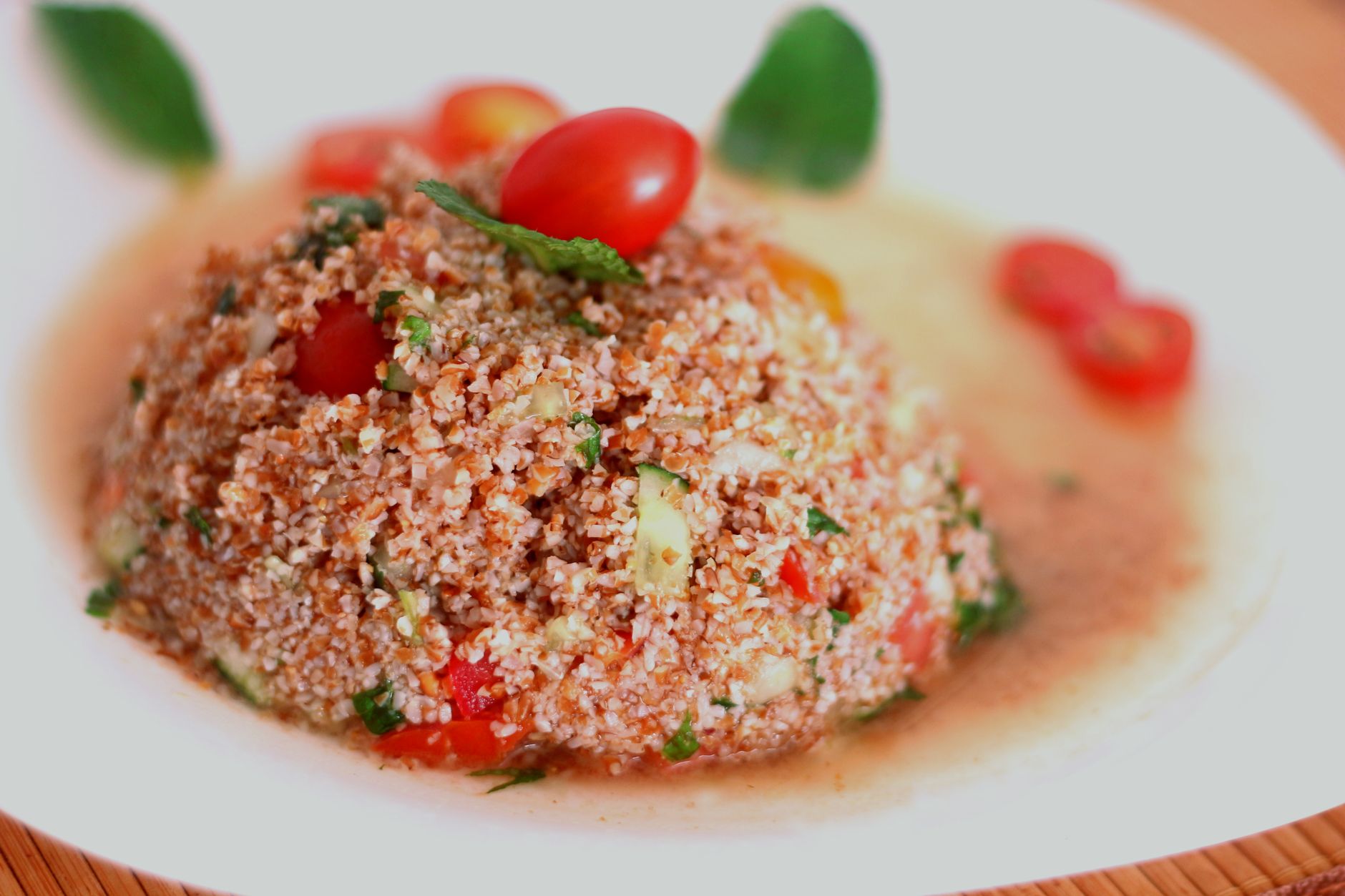 Bulgursalade met tomaat en munt