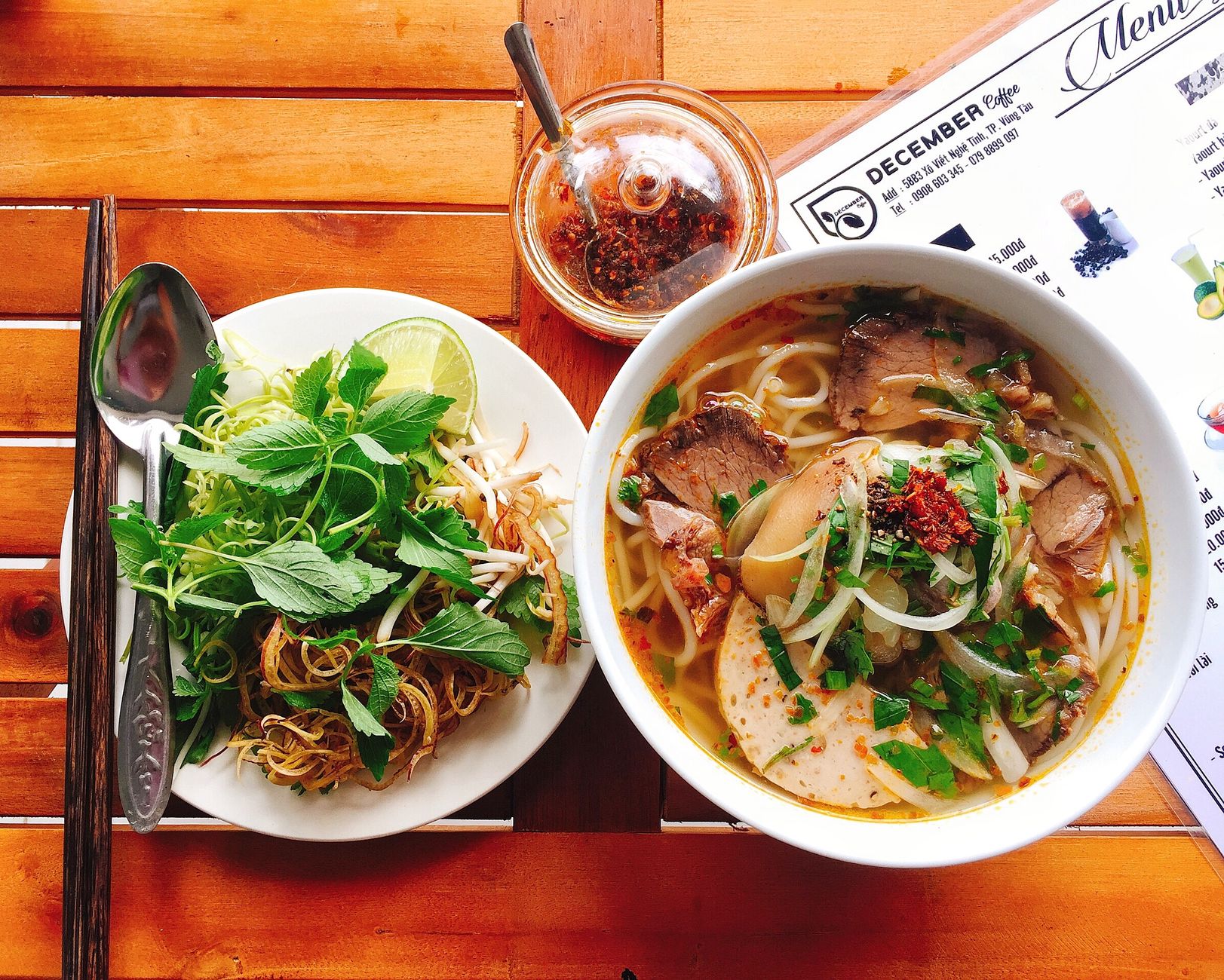 Bun bo Hue, pittige Vietnamese rundvleesnoedelsoep