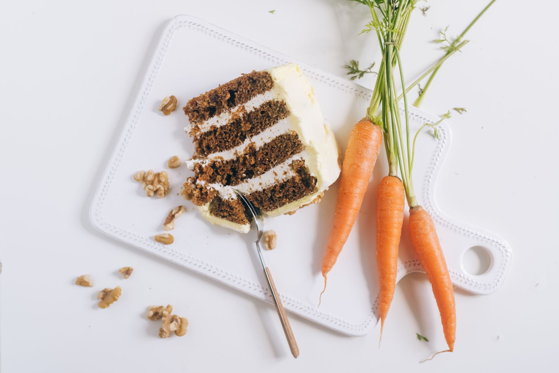 Carrot cake met roomkaasglazuur