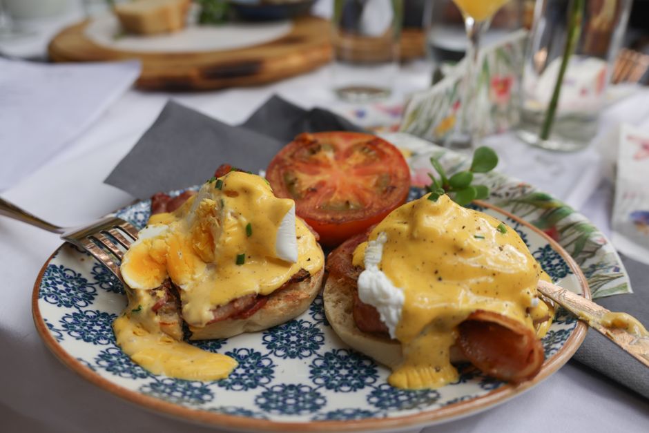 Eggs Benedict