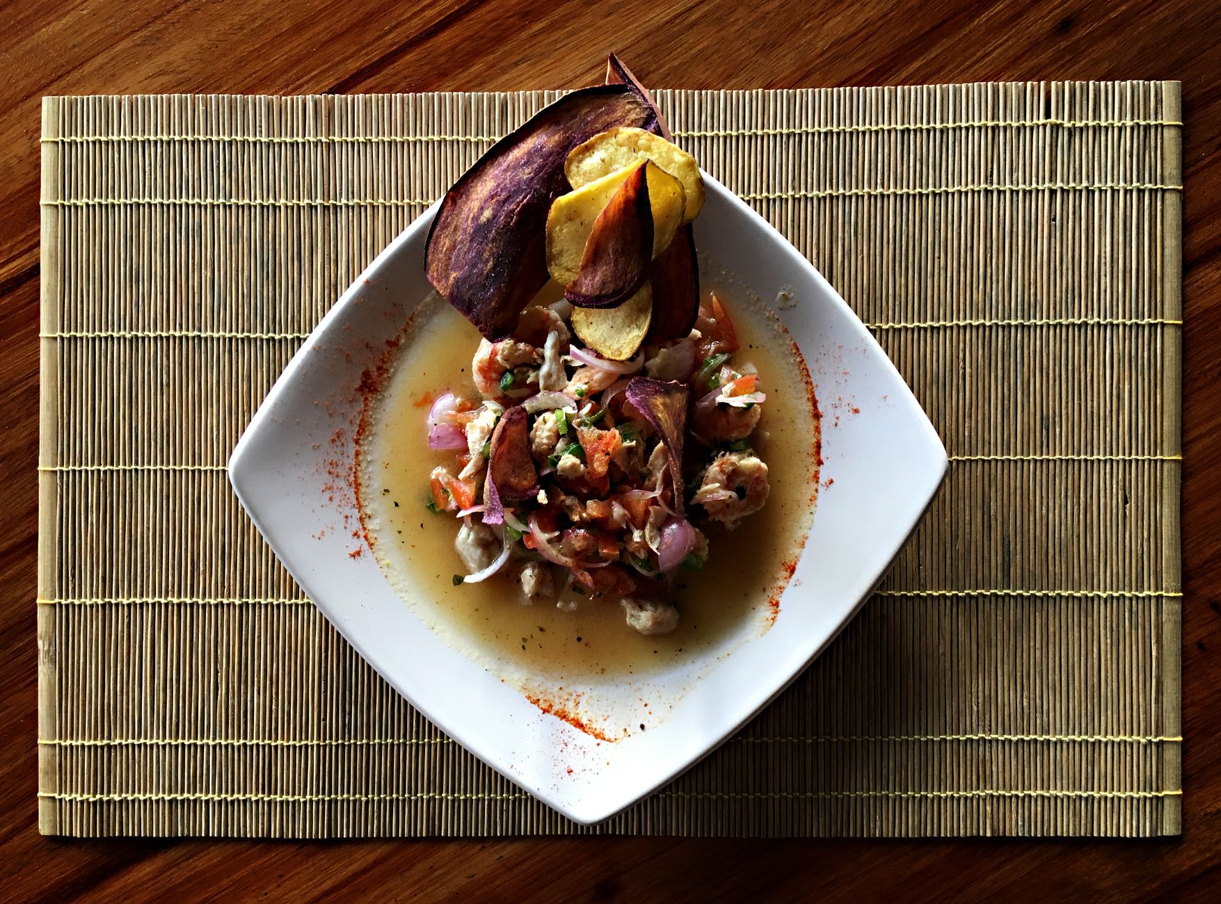 Garnaalceviche met limoen en koriander