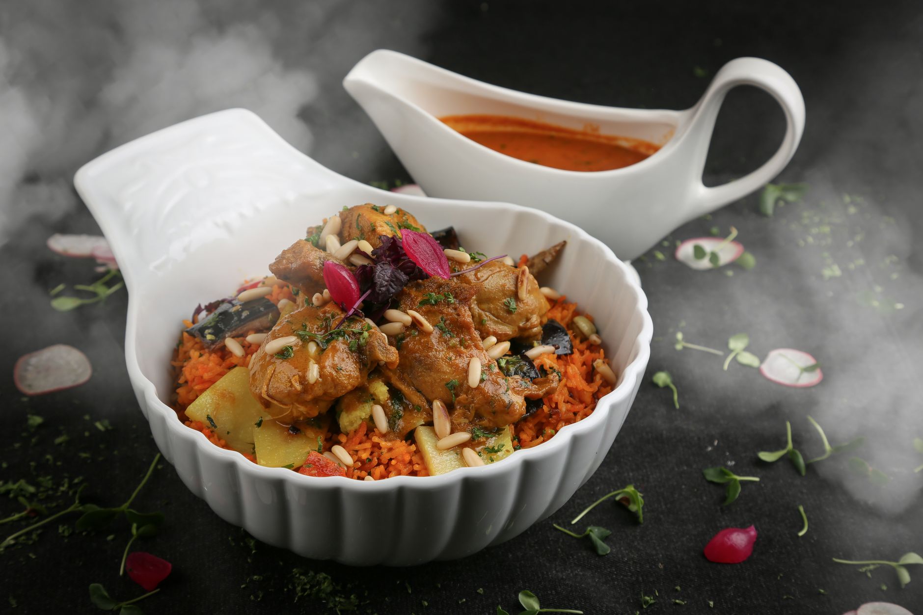 Tajine met kip, kikkererwten en tomaat