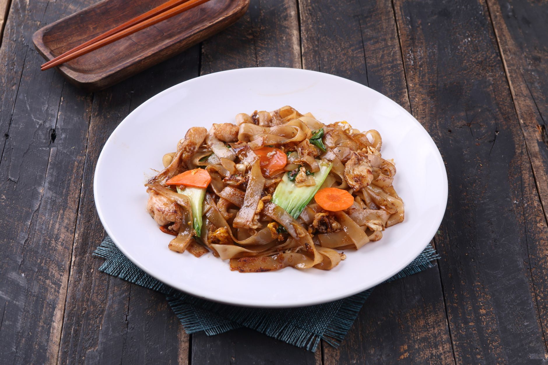 Rundvlees chow fun met brede rijstnoedels