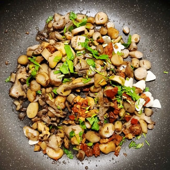 Gebakken champignons met look
