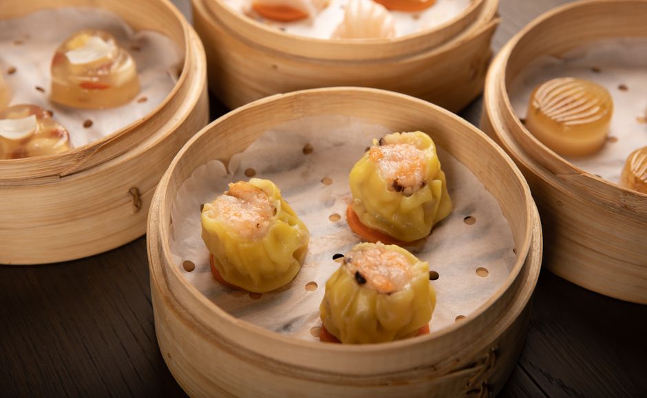 Gestoomde dumplings met kip en garnaal