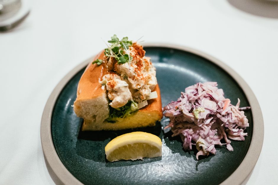 Lobster roll met kreeft en mayonaise
