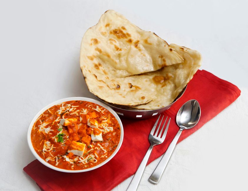 Matar paneer (paneer met doperwten)